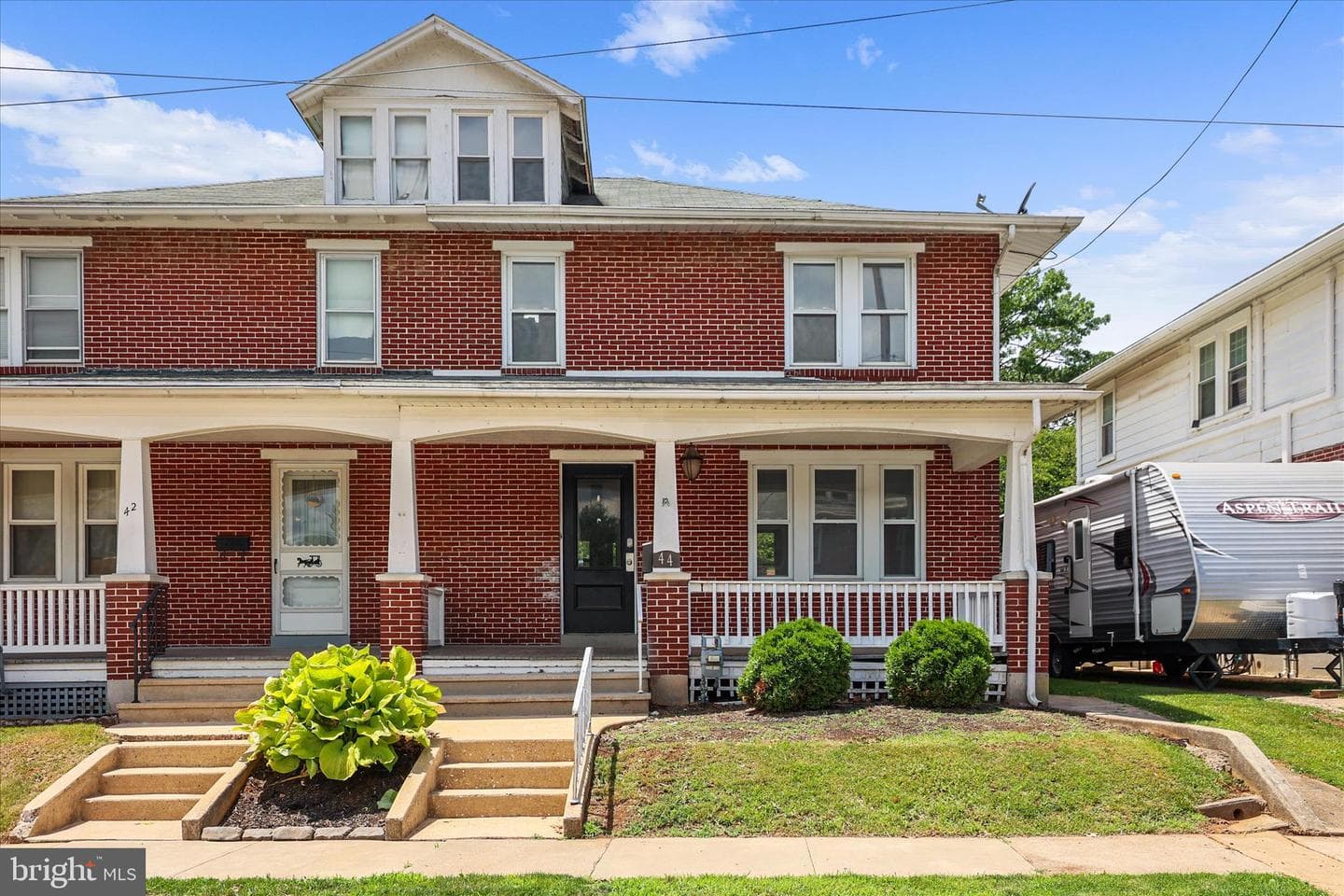 44 N Clinton Street