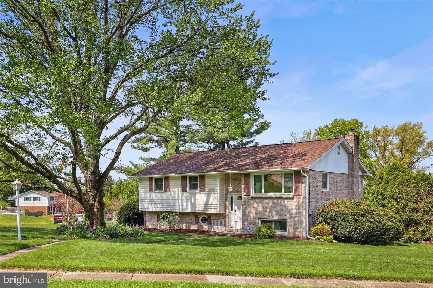498 Maywood Road
