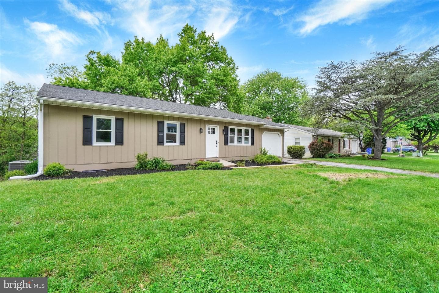 521 Benyou Lane