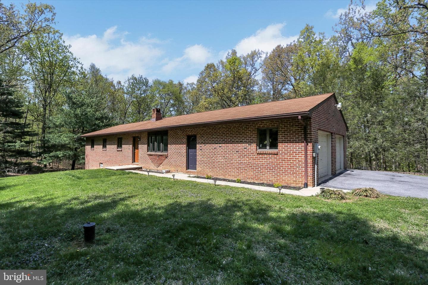 680 Lynes Road photo 1