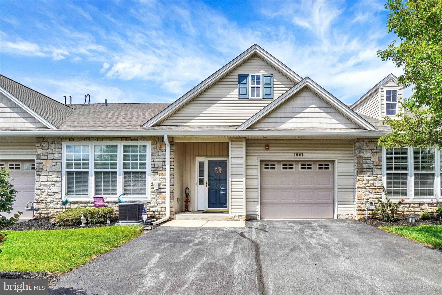 1007 S Marshview Road #1007