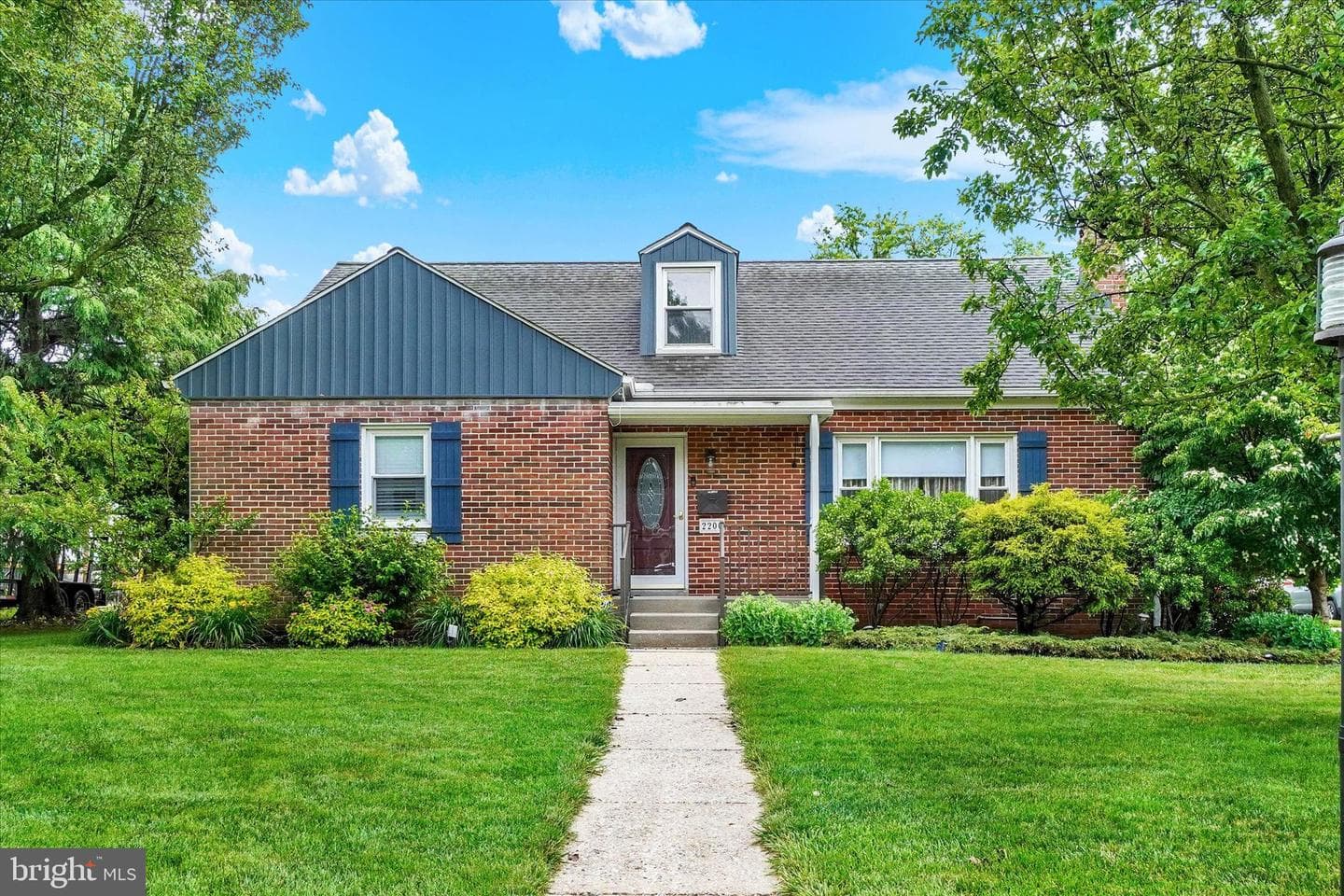 2200 Eastern Boulevard