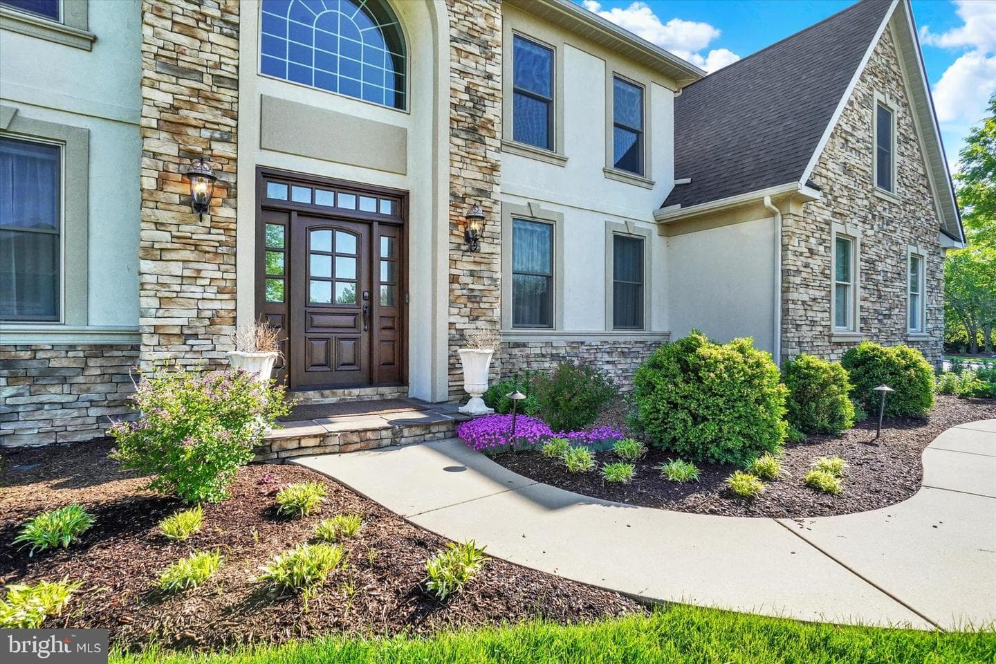 1302 Wicklow Drive