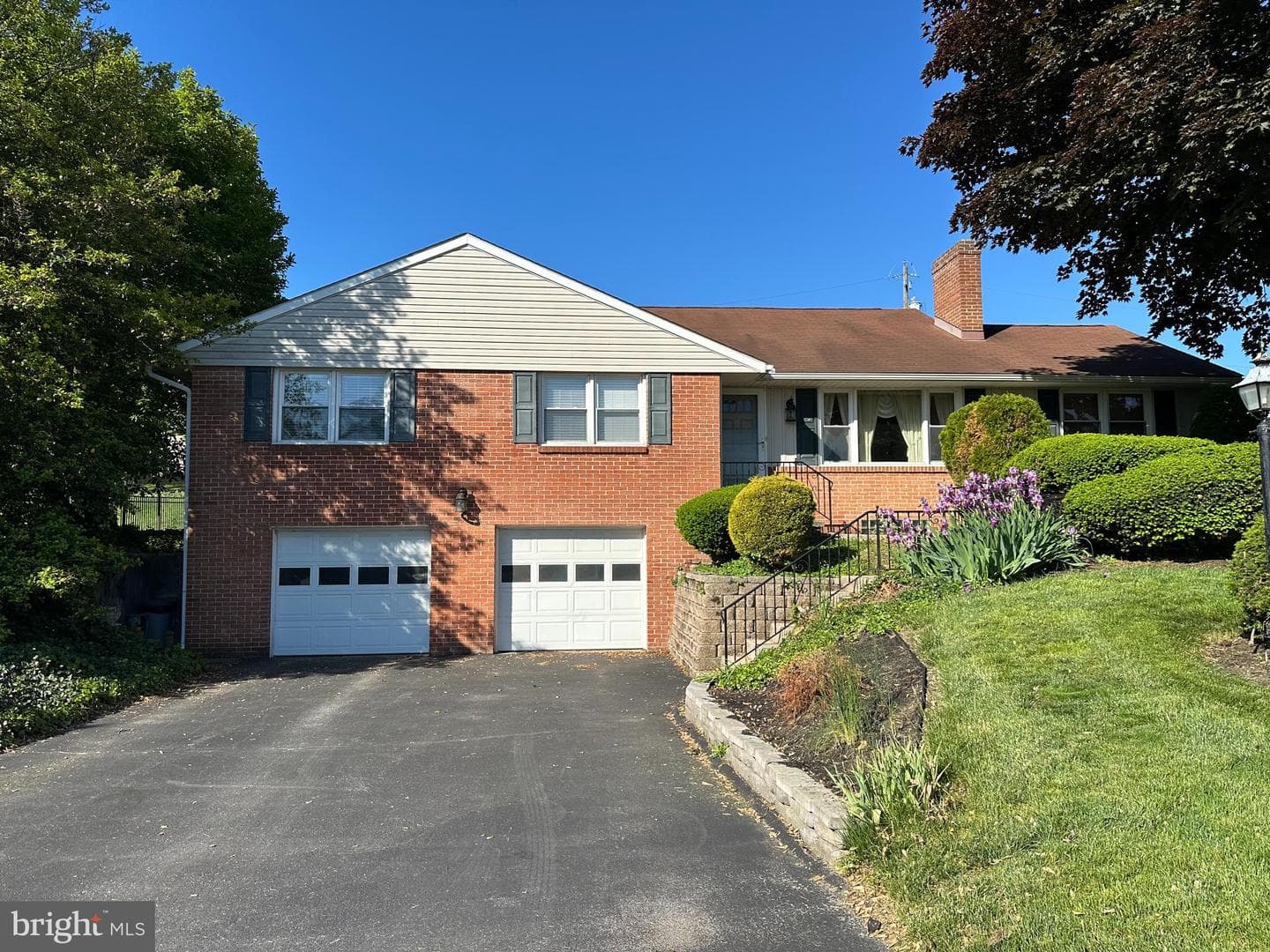 1748 Crescent Road