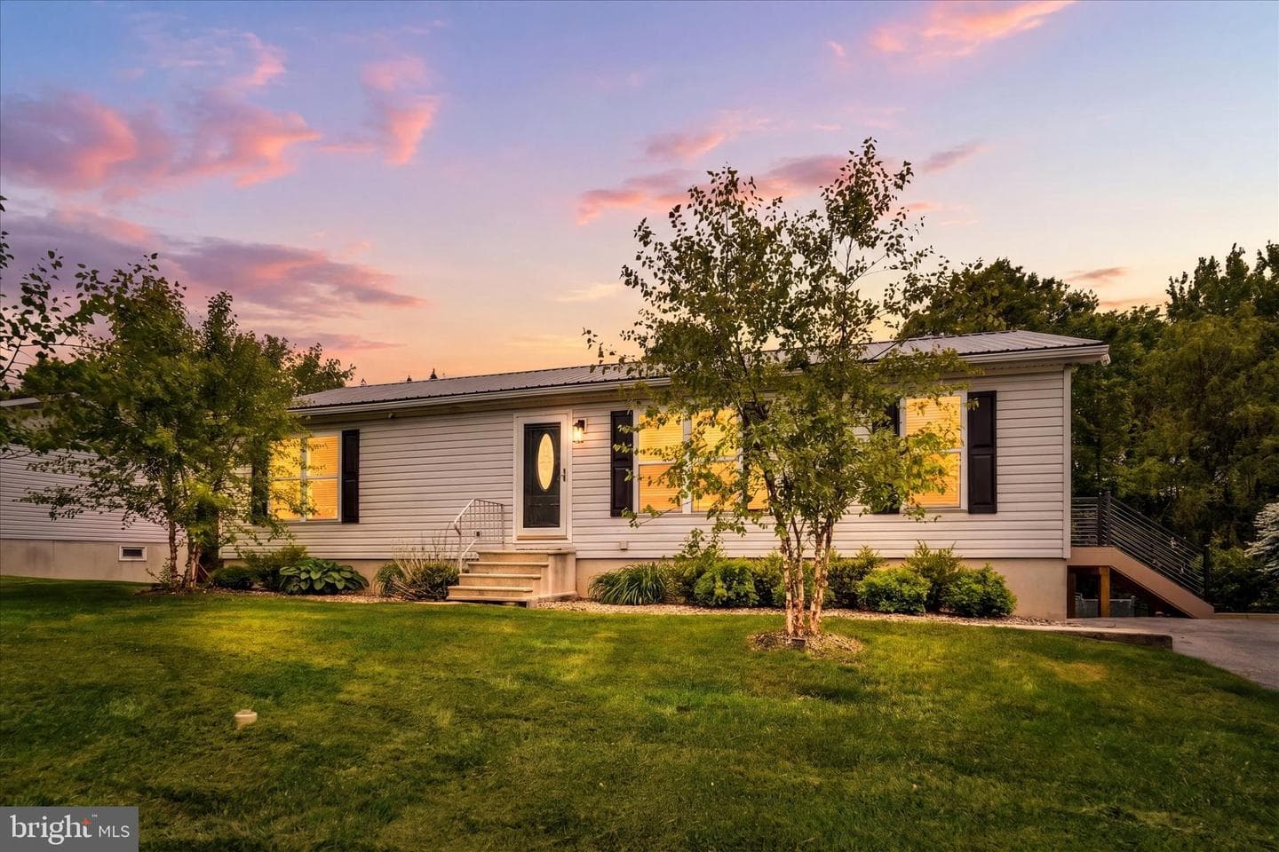 60 Hickory Drive