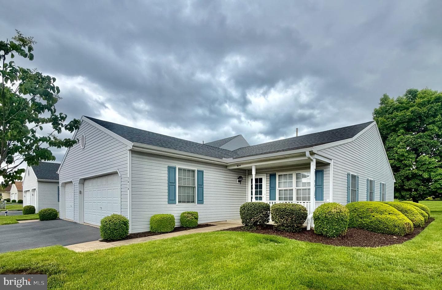 3014 Village Circle W