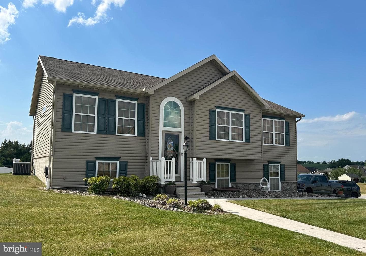 1305 Summit Run Court