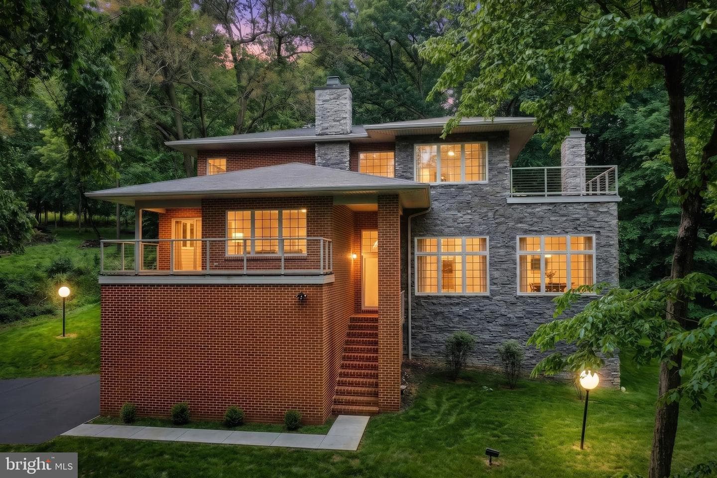 335 Laurel Drive, York