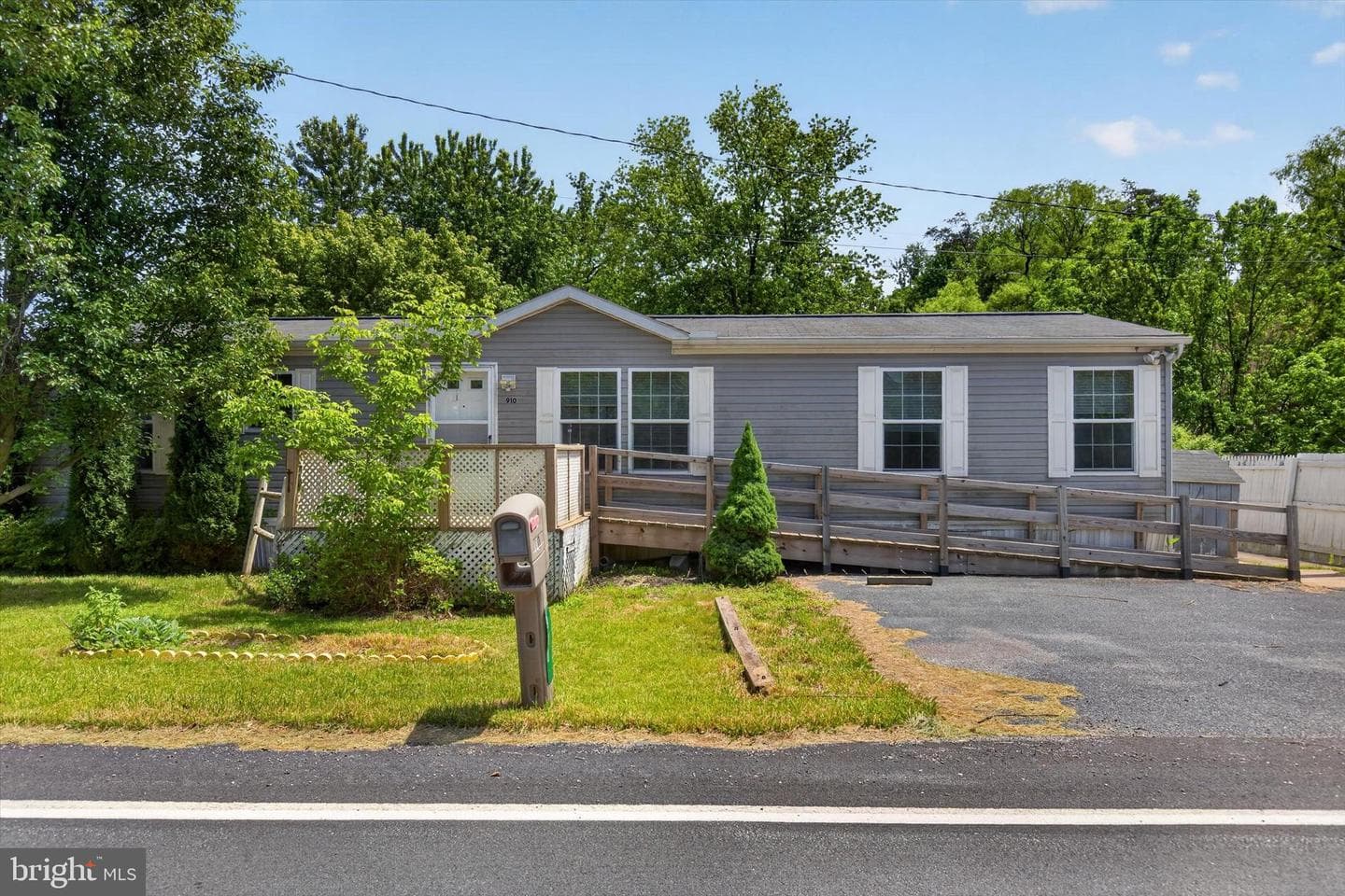910 Pines Road