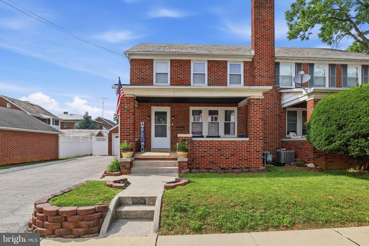 309 W Walnut Street