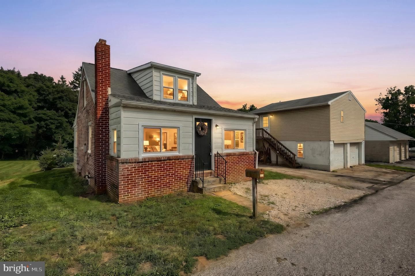 101 S Fern Avenue