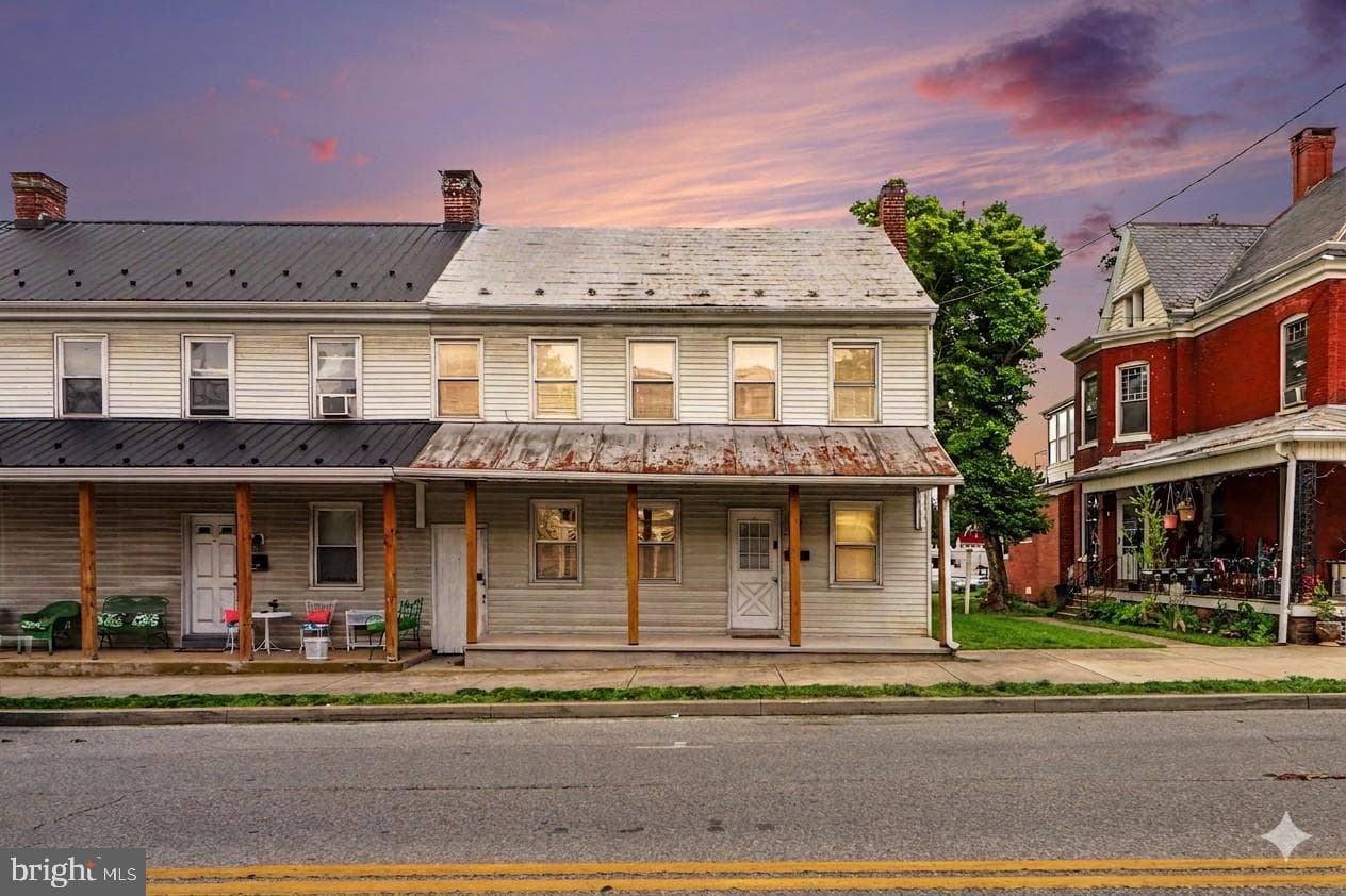 32 N Main Street
