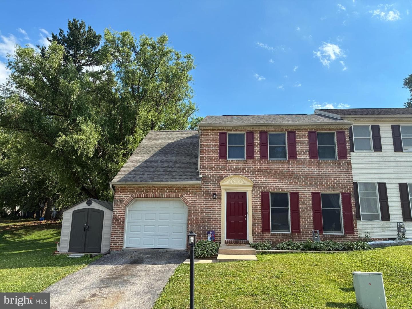 220 Boxwood Road
