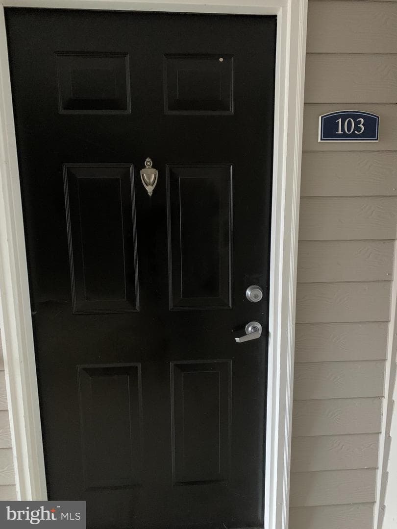 195 Yellowstone Drive #103