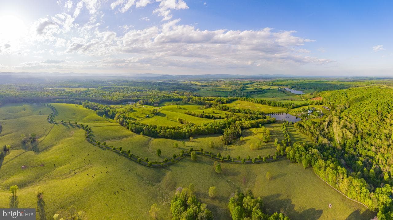 845 Raccoon Ridge Road, Scottsville