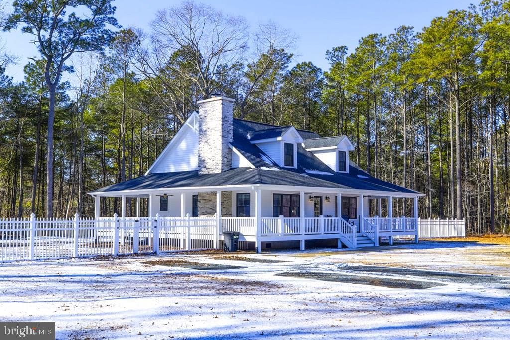 23337 Holly Lane