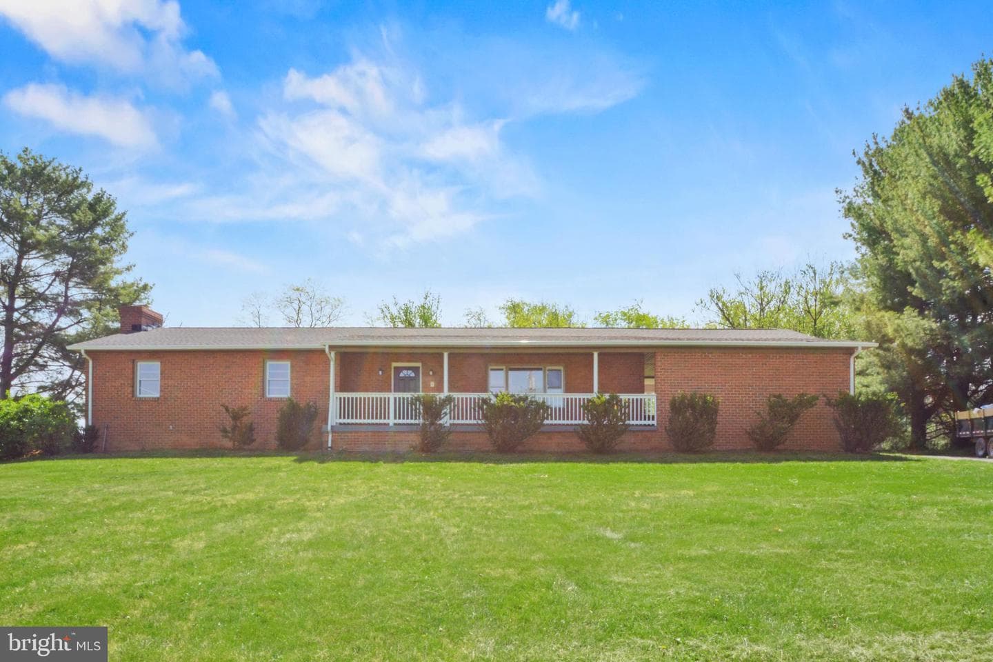 40 Troxell Lane photo 1