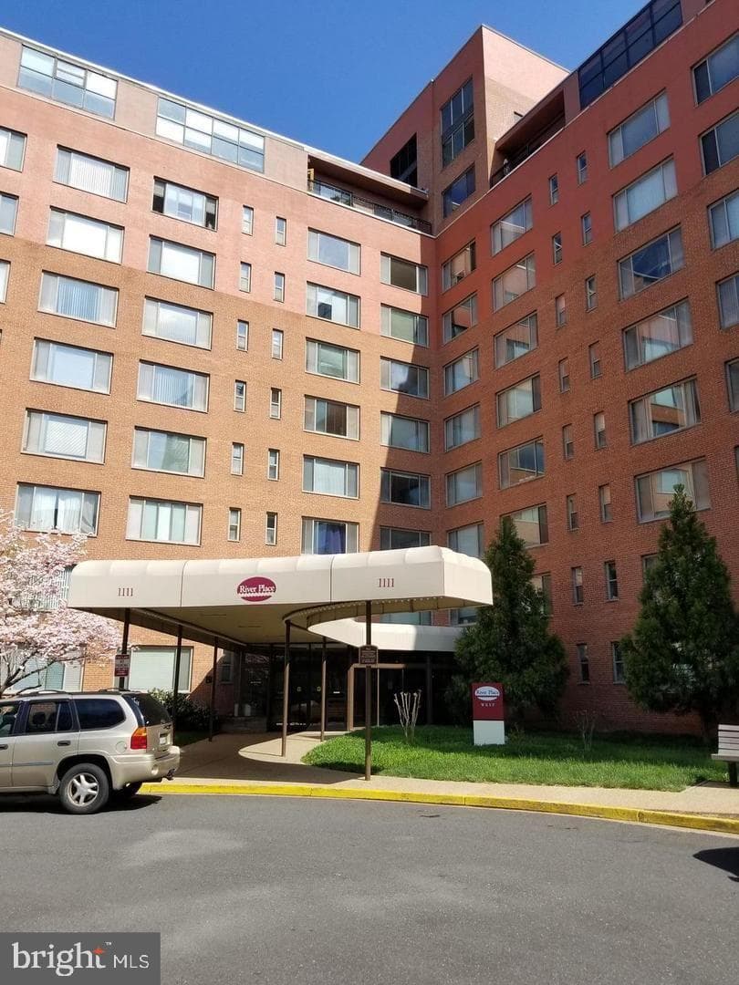 1111 Arlington Boulevard #312 photo 1