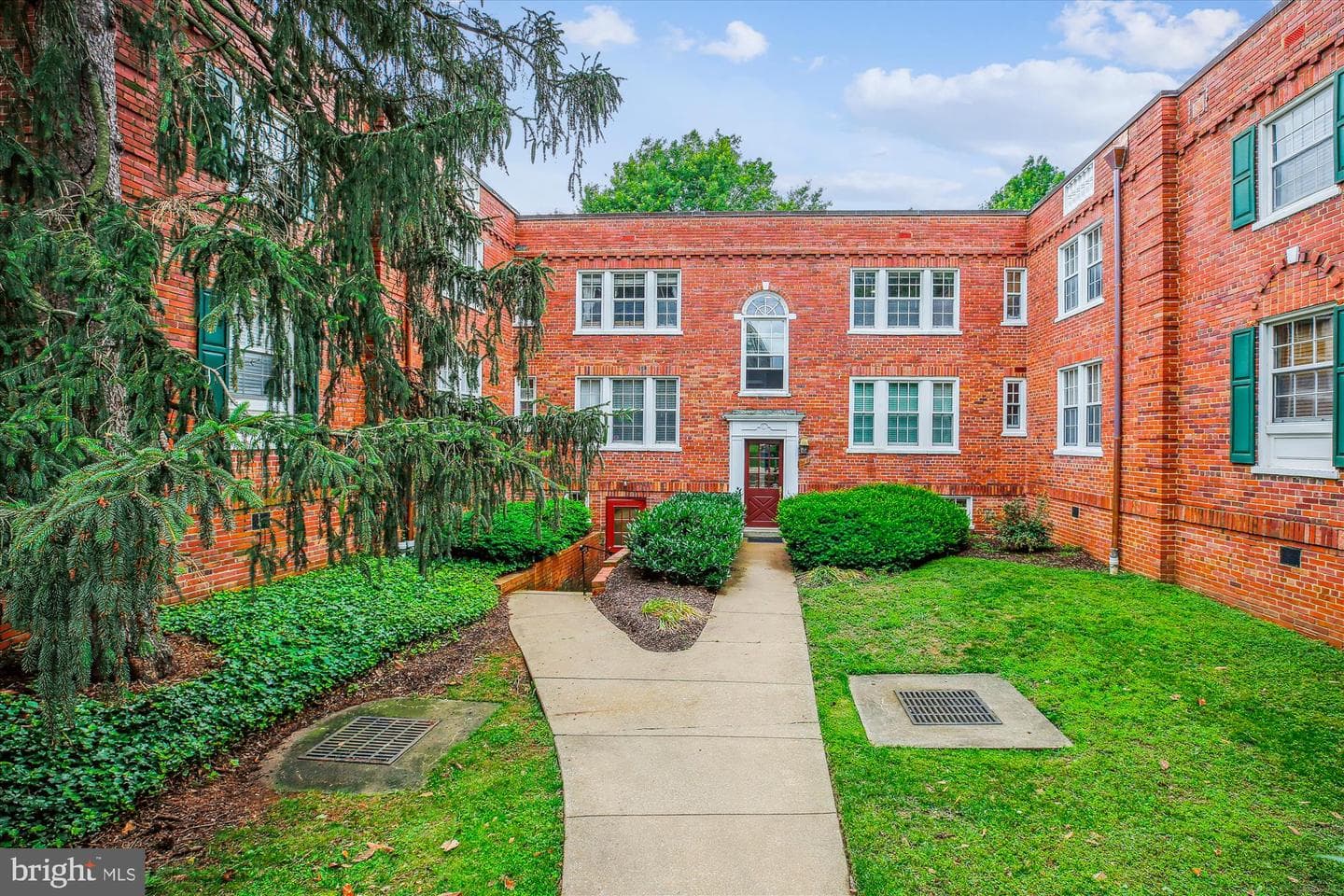 1728 Queens Lane #3-181 photo 1