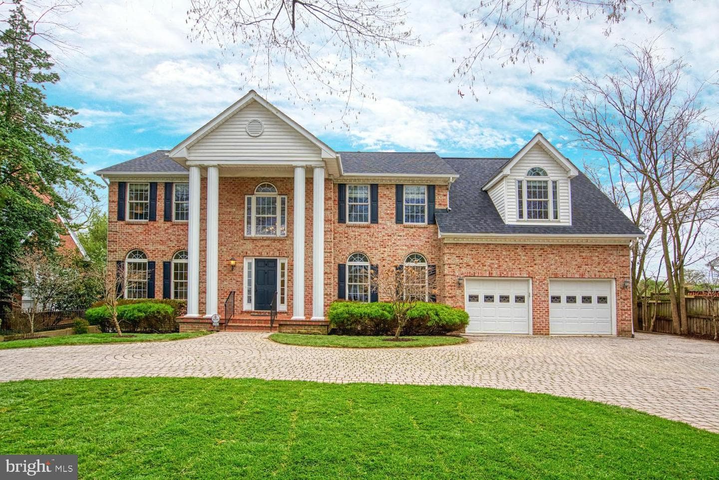 1702 S Arlington Ridge Road photo 1