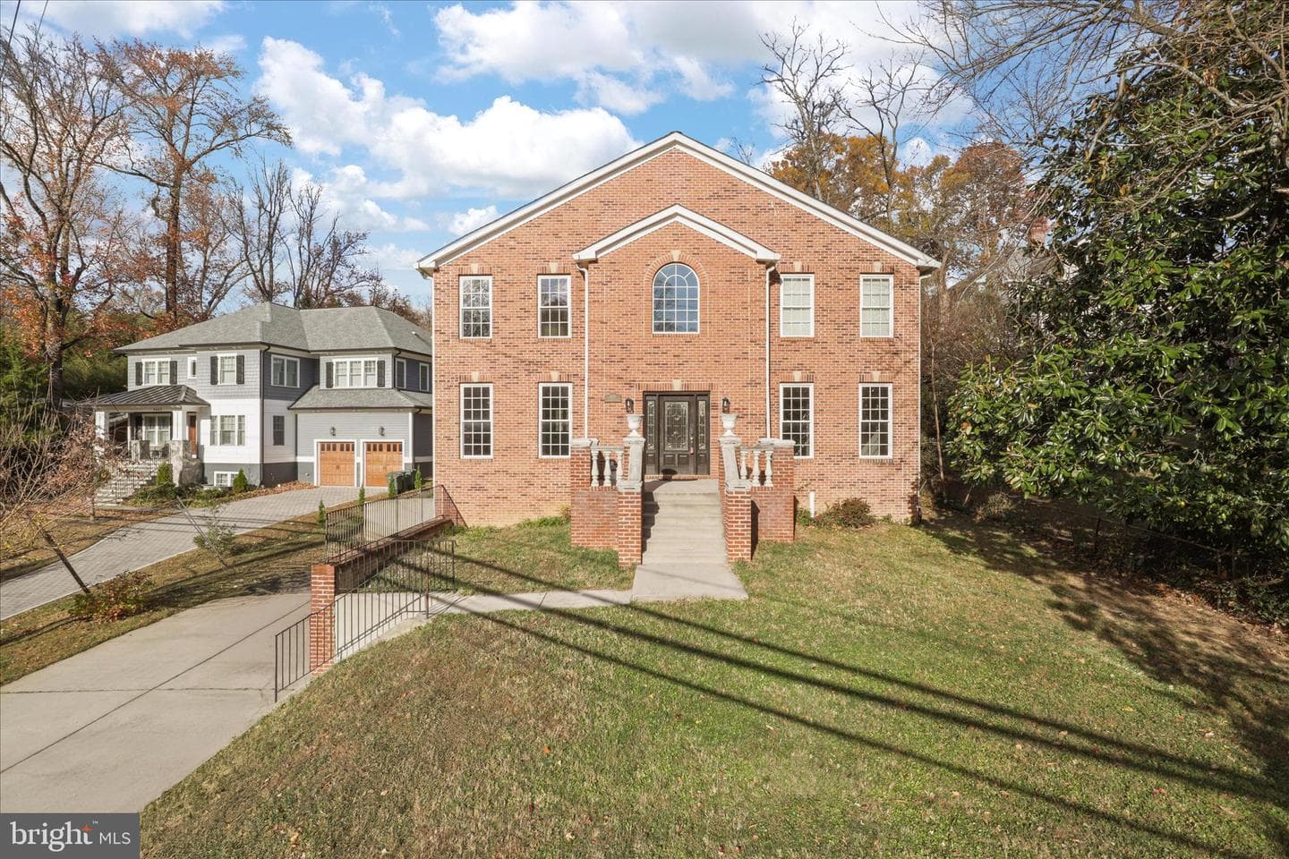 2659 Military Road photo 1