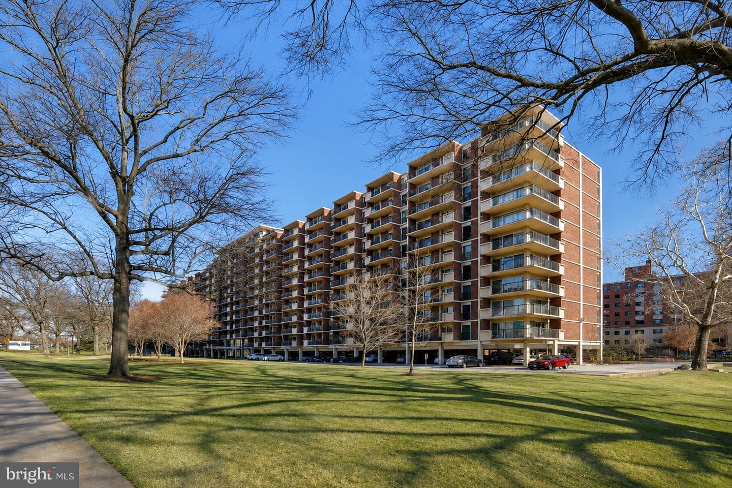 1300 Army Navy Drive #106