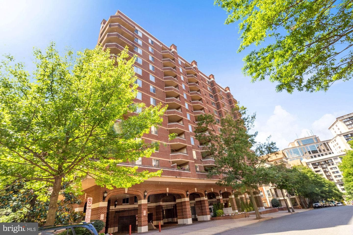 1276 N Wayne Street #621 photo 1