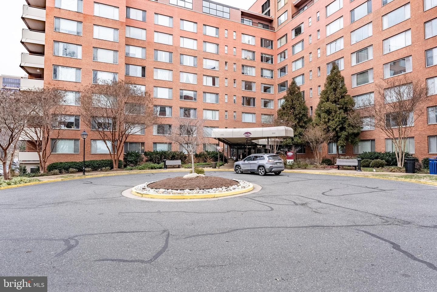 1111 Arlington Boulevard #828 photo 1