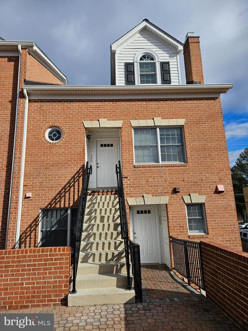 6908 Fairfax Drive #300 photo 1