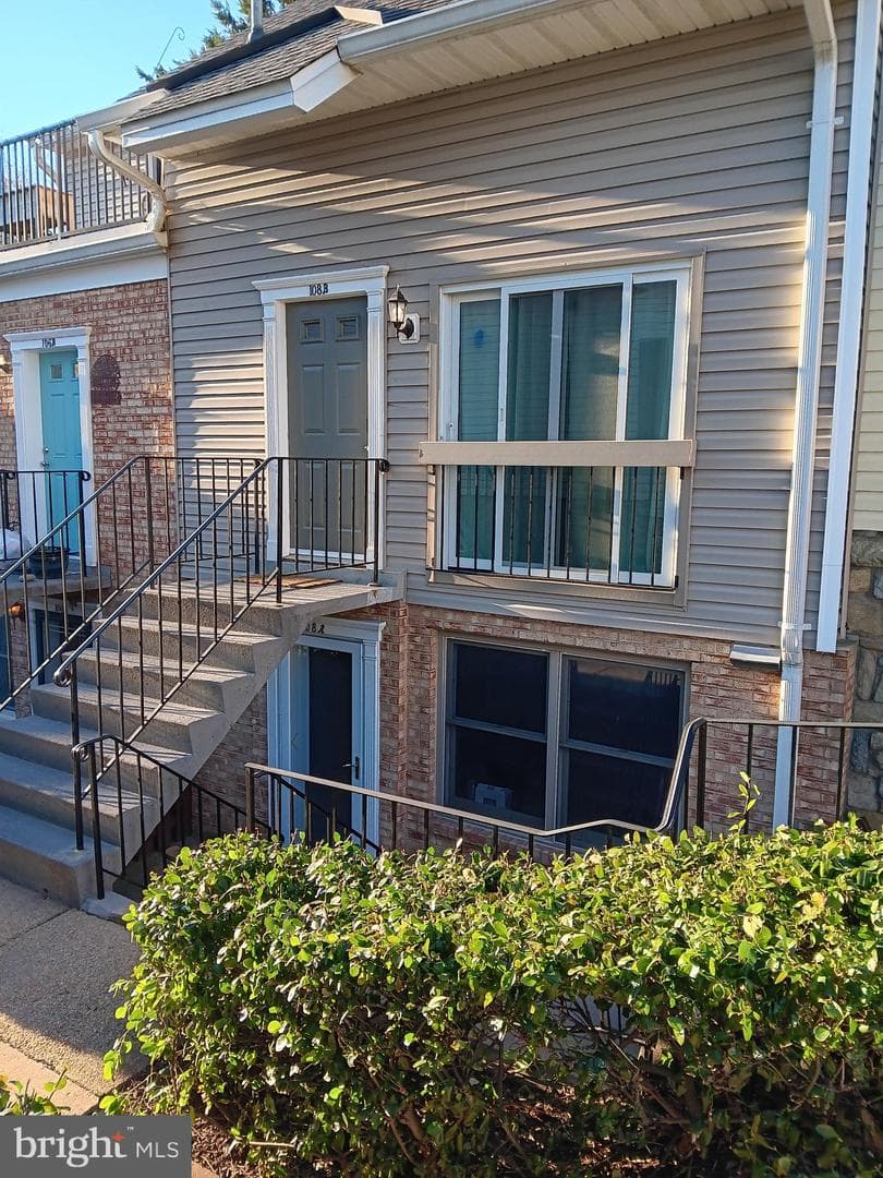 108 N Bedford Street #a photo 1