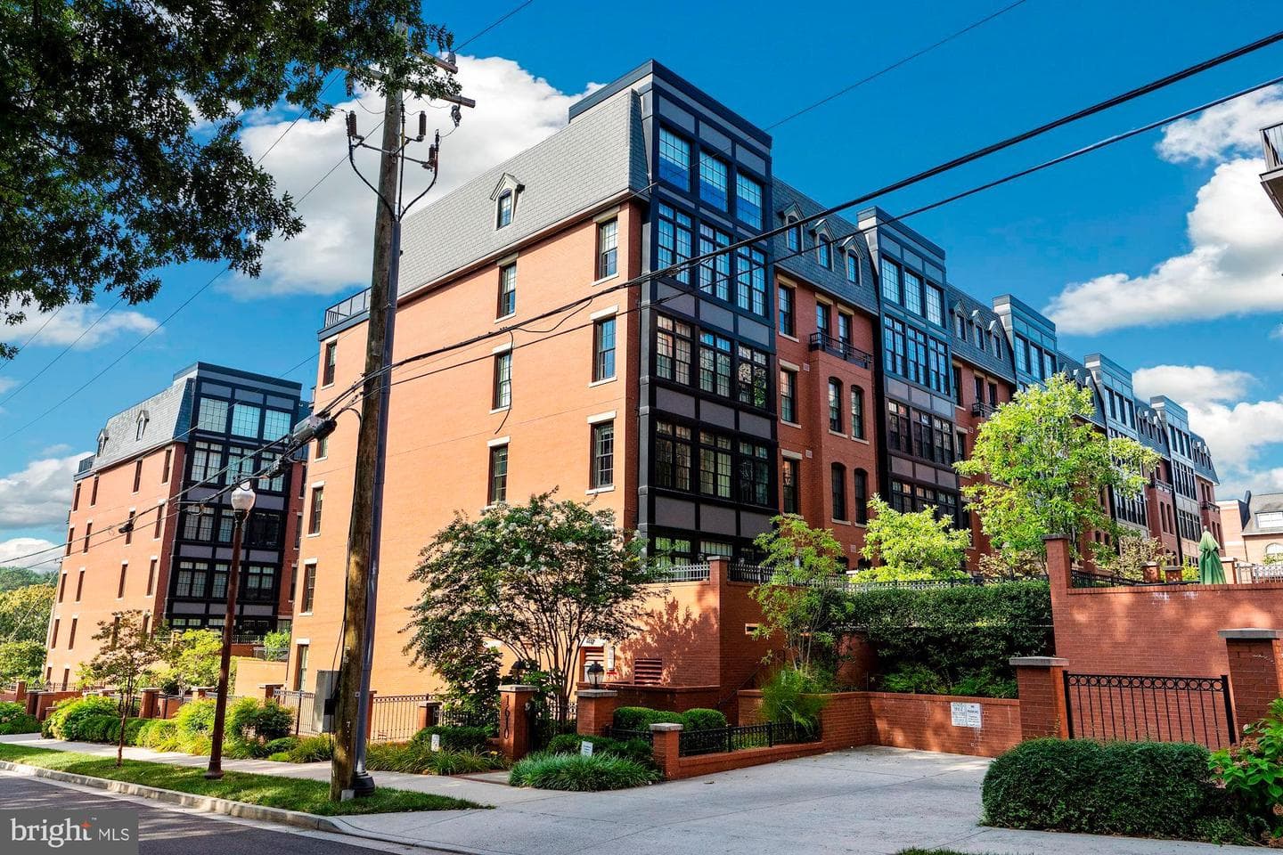 1610 N Queen Street #213 photo 1