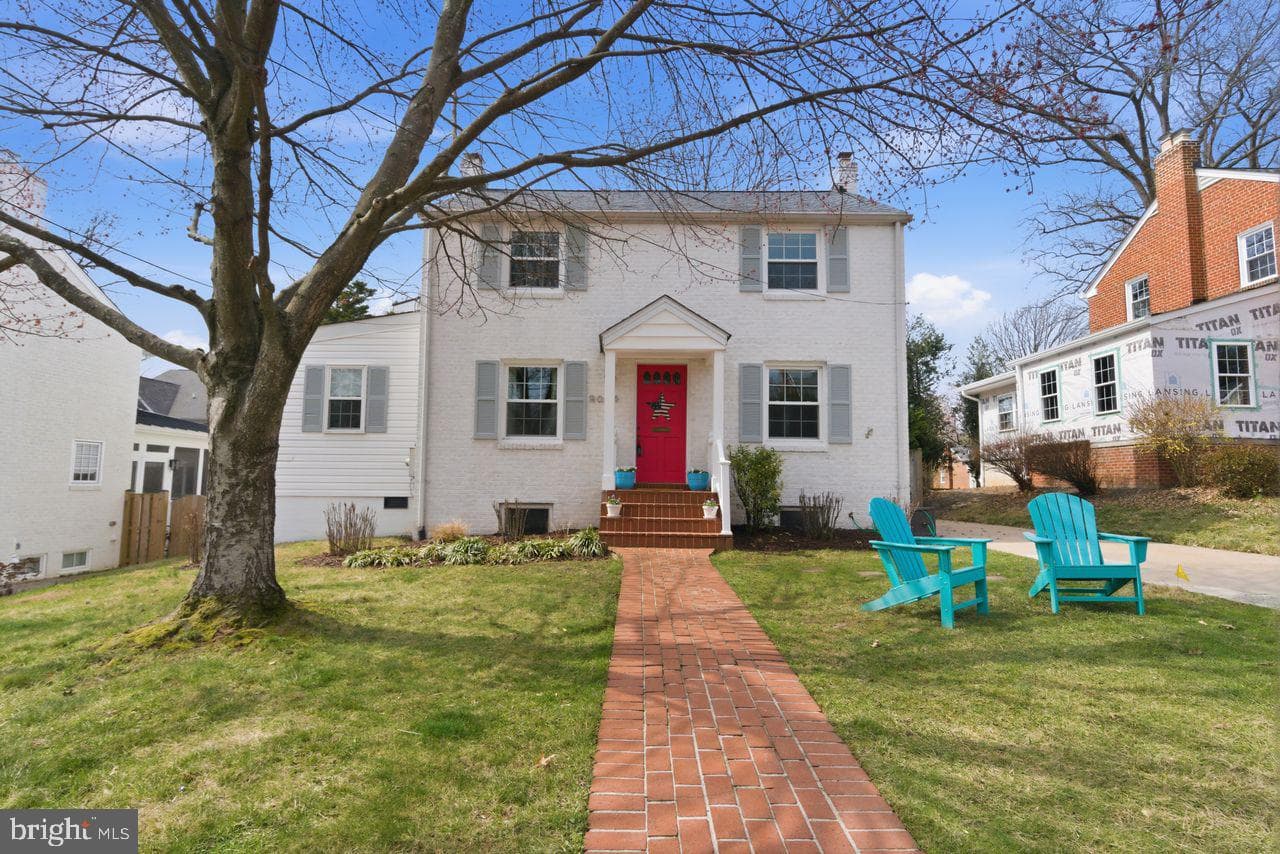 2024 N Kentucky Street photo 1