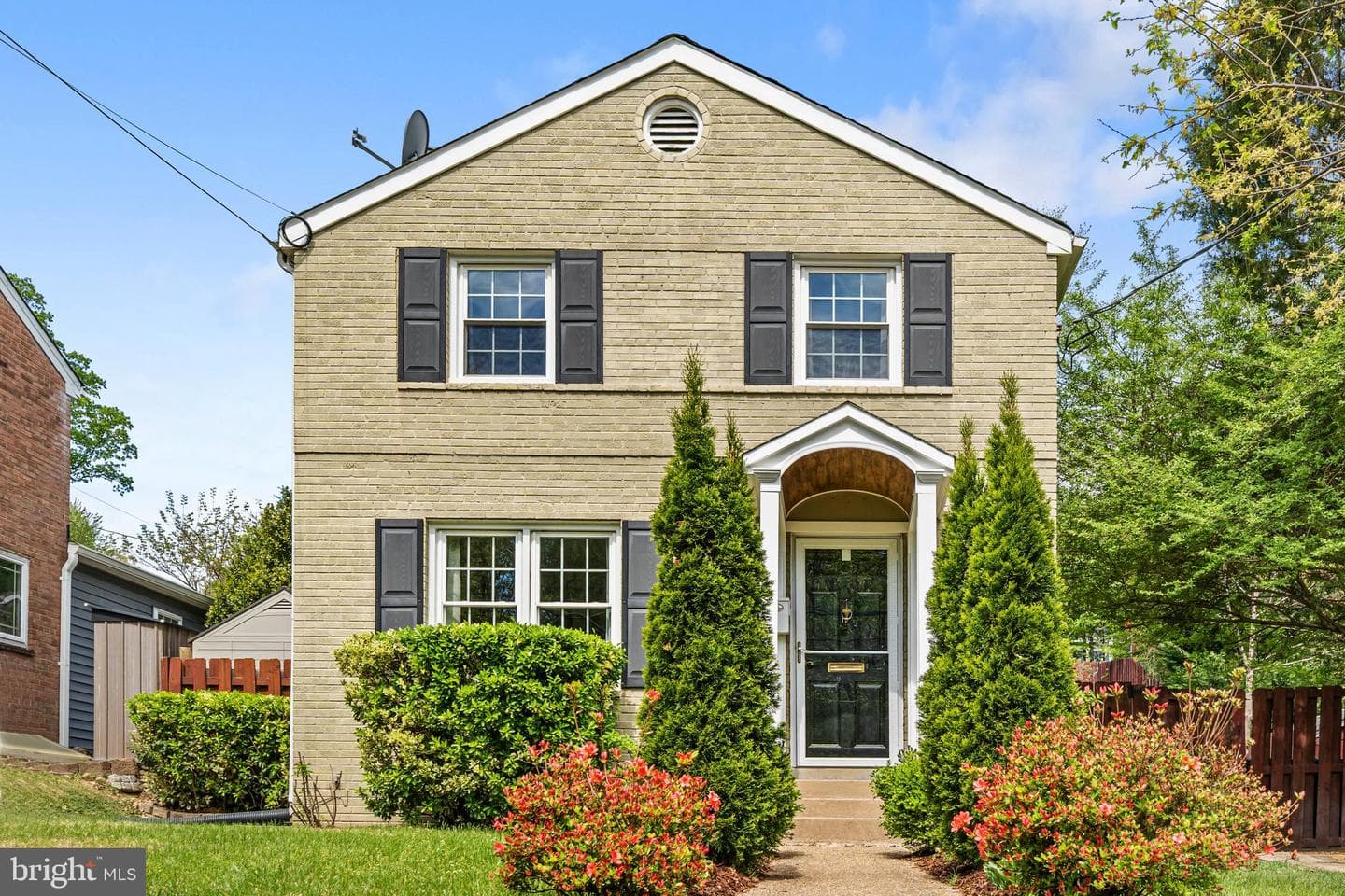 1861 S George Mason Drive photo 1
