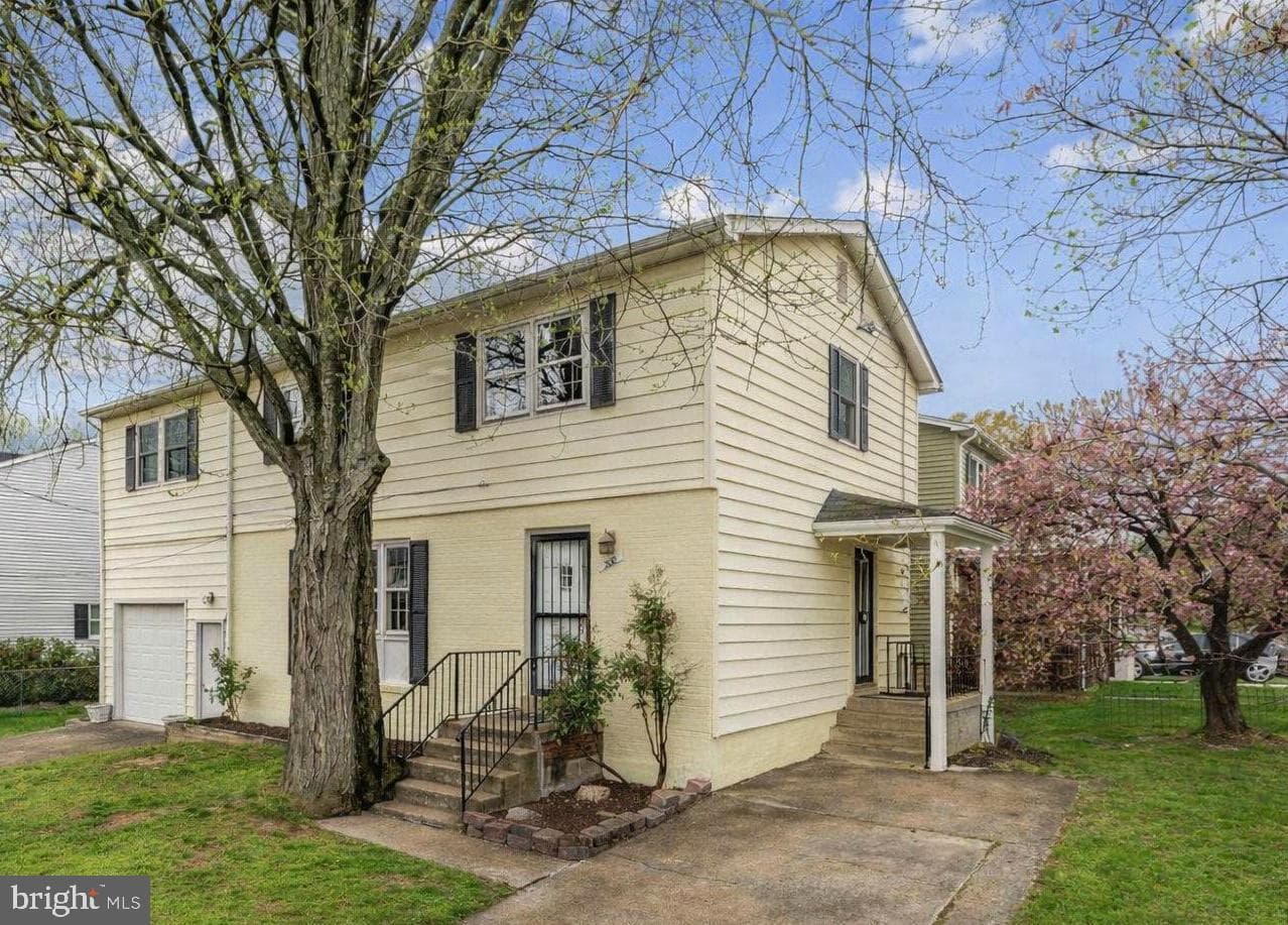 200 S Adams Street