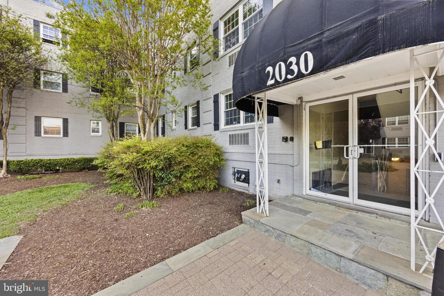2030 N Vermont Street N #102