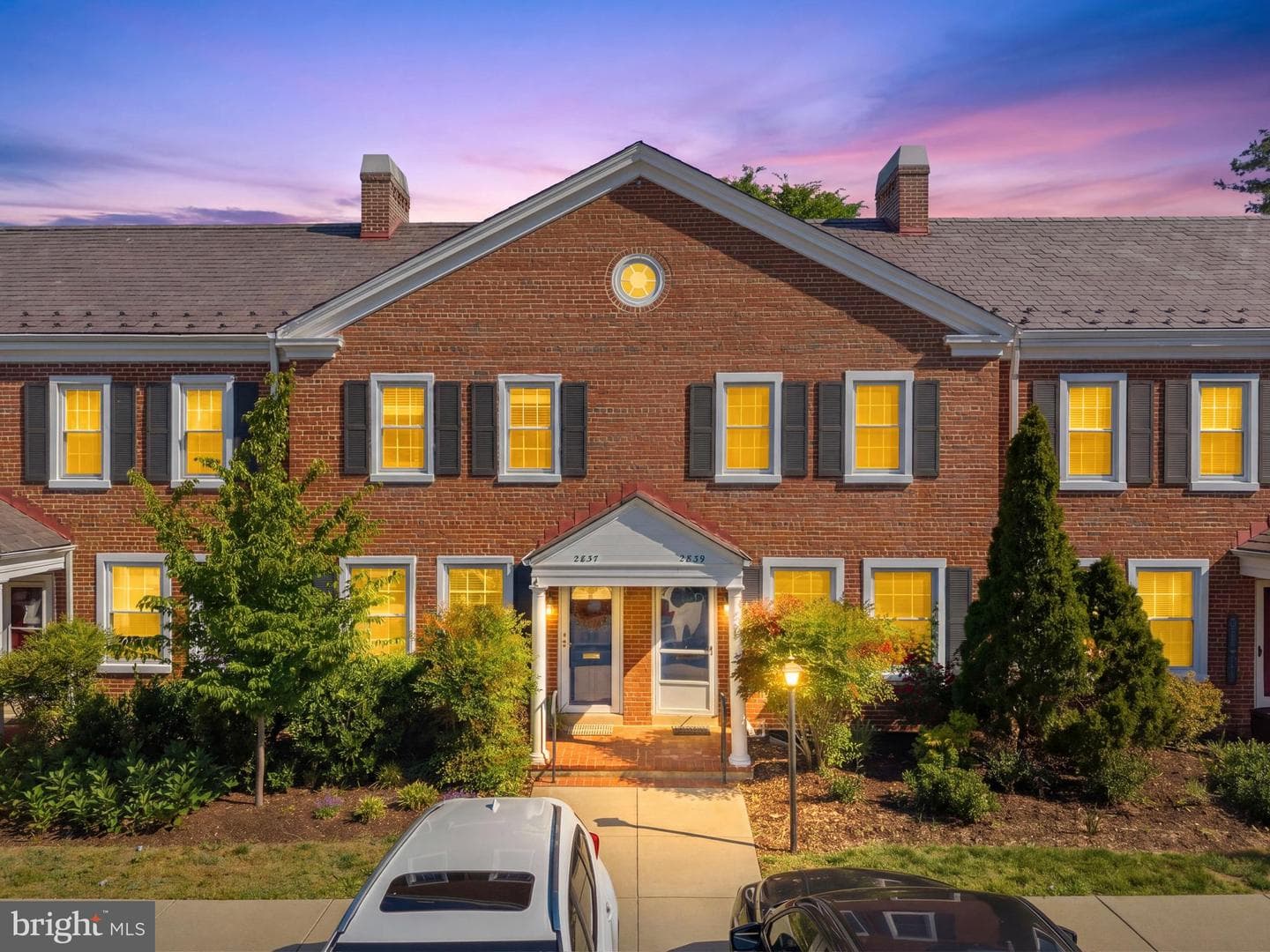 2837 S Buchanan Street photo 1