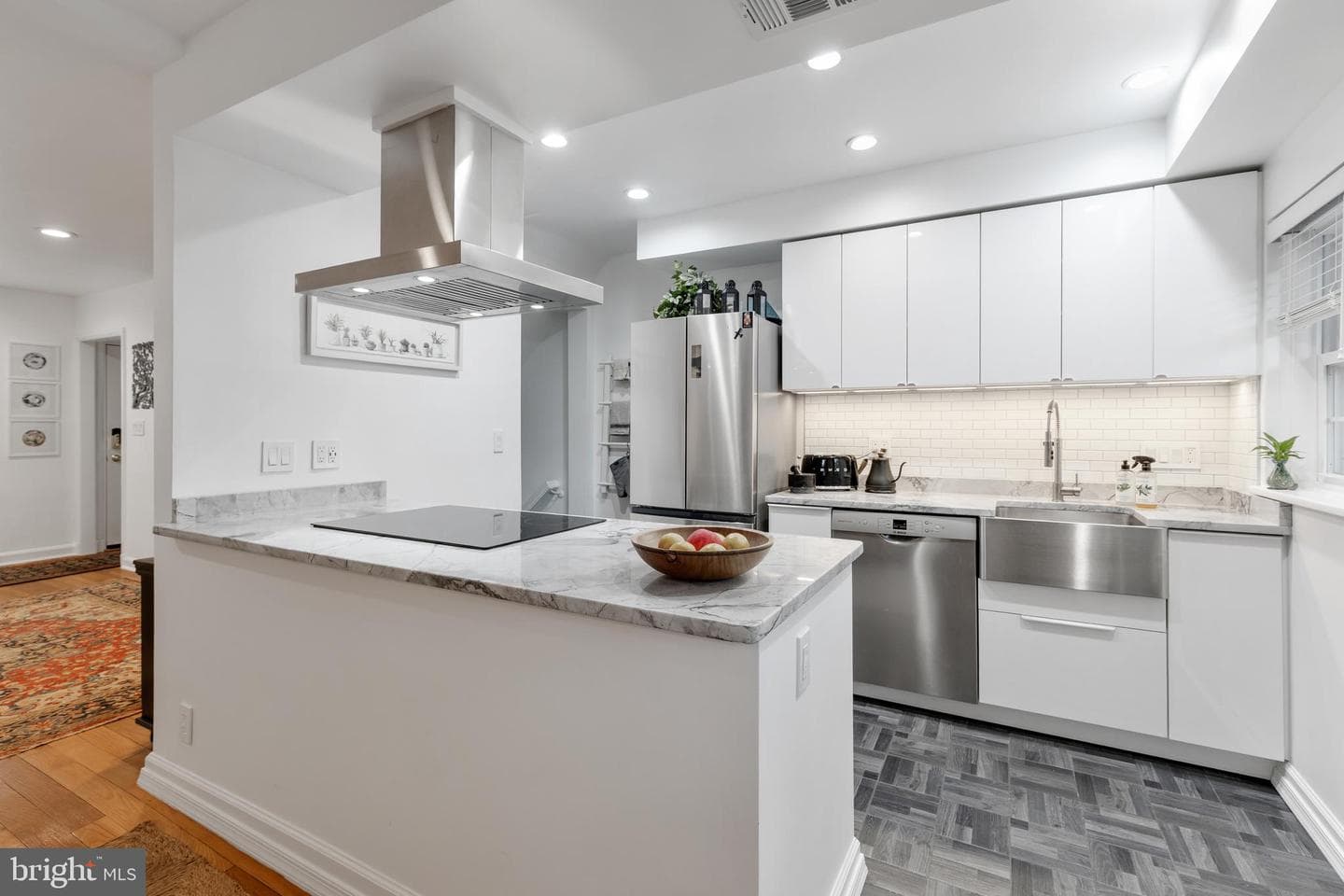 3607 S Taylor Street photo 1