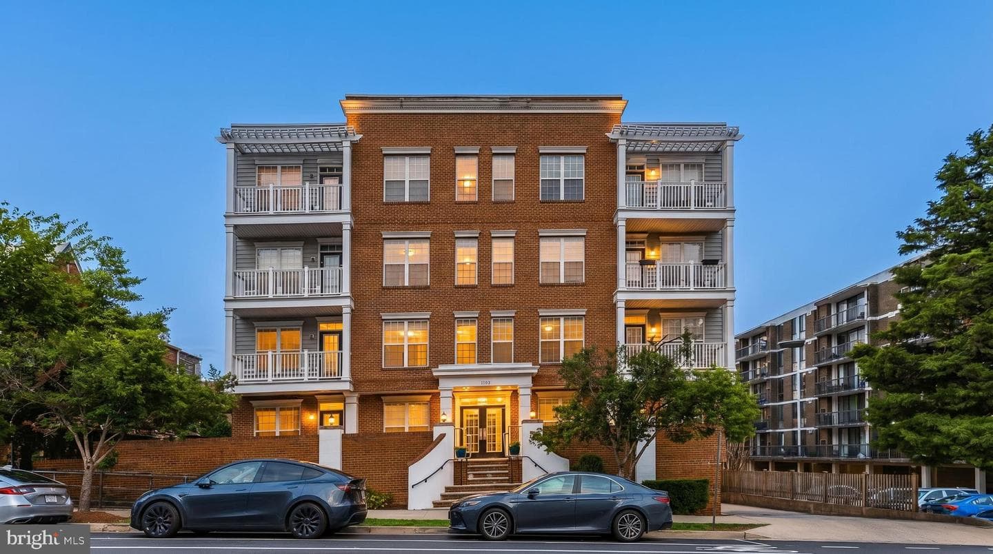 1423 N Rhodes Street #201 photo 1