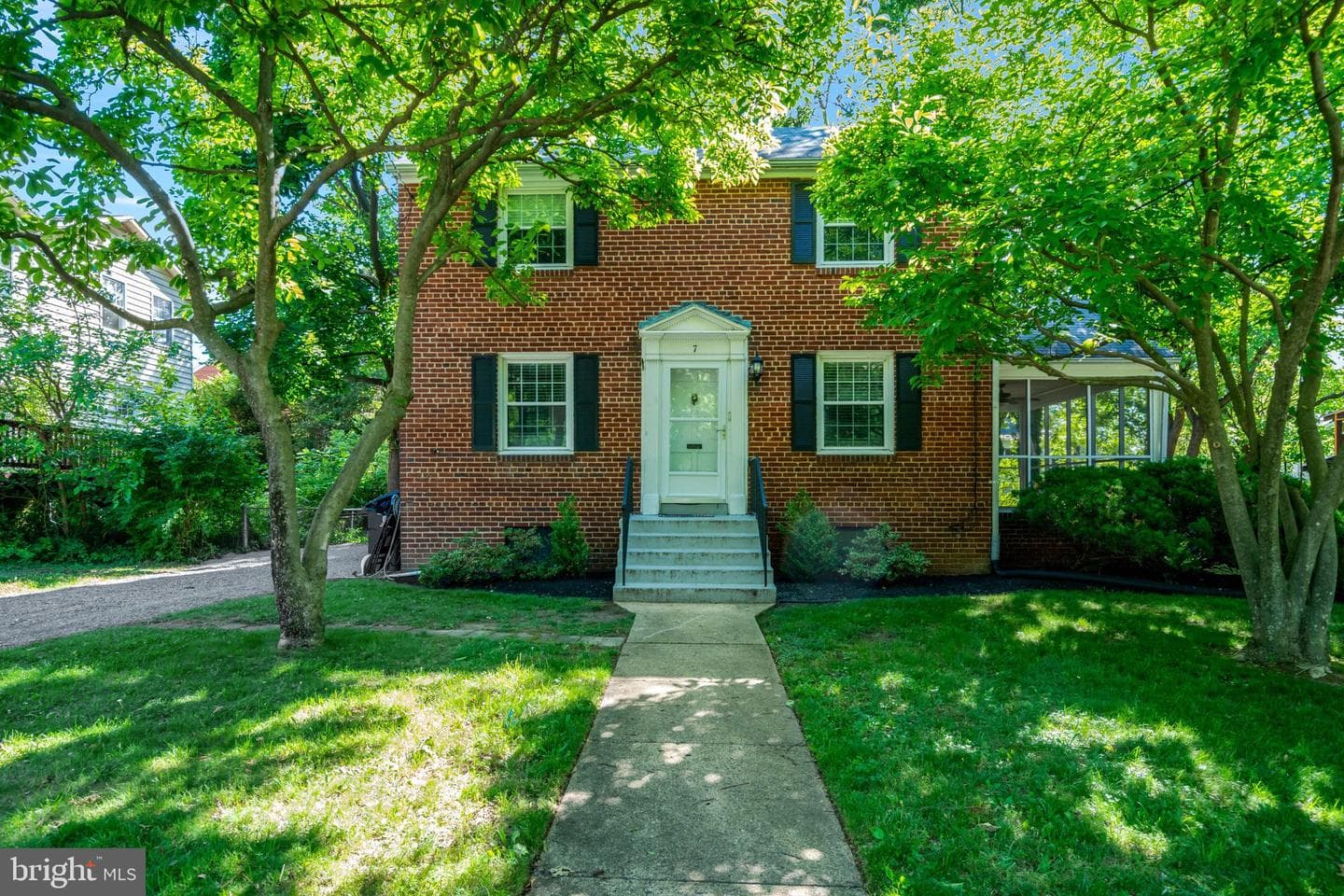 7 S Irving Street