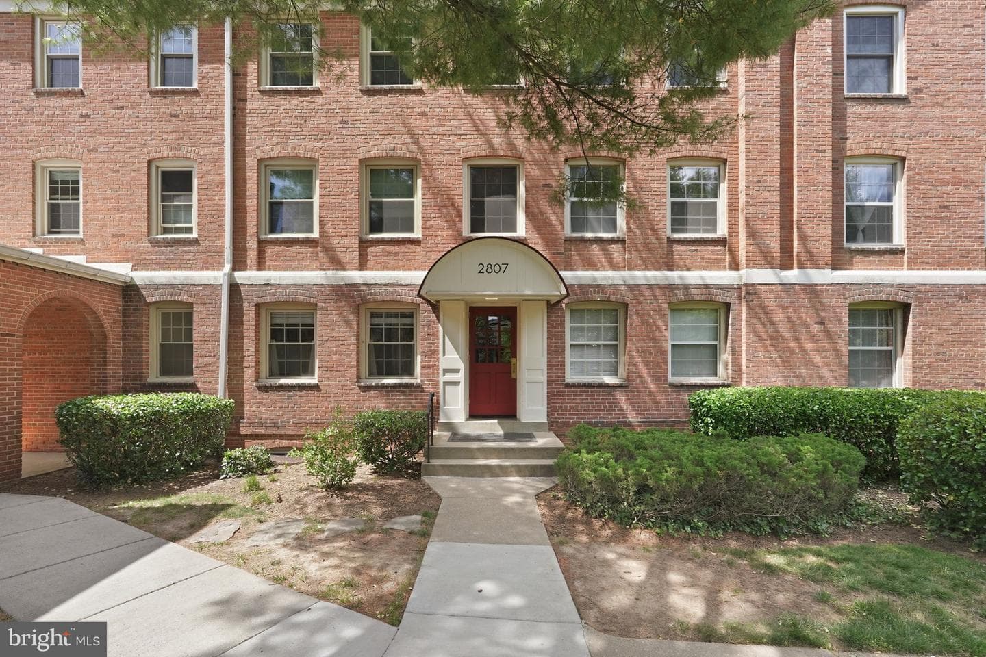 2807 Arlington Boulevard #140