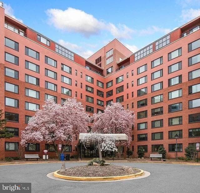 1021 Arlington Boulevard #1047, Arlington