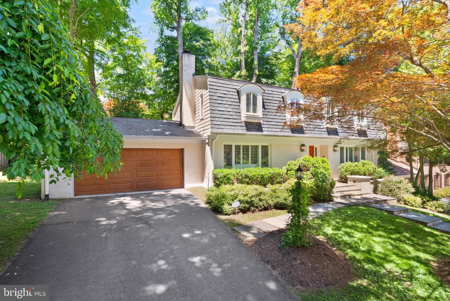 4136 Round Hill Road