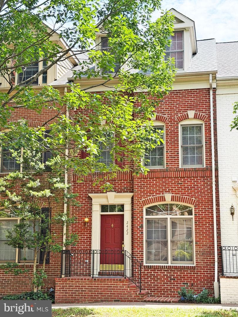 2422 14th Street N