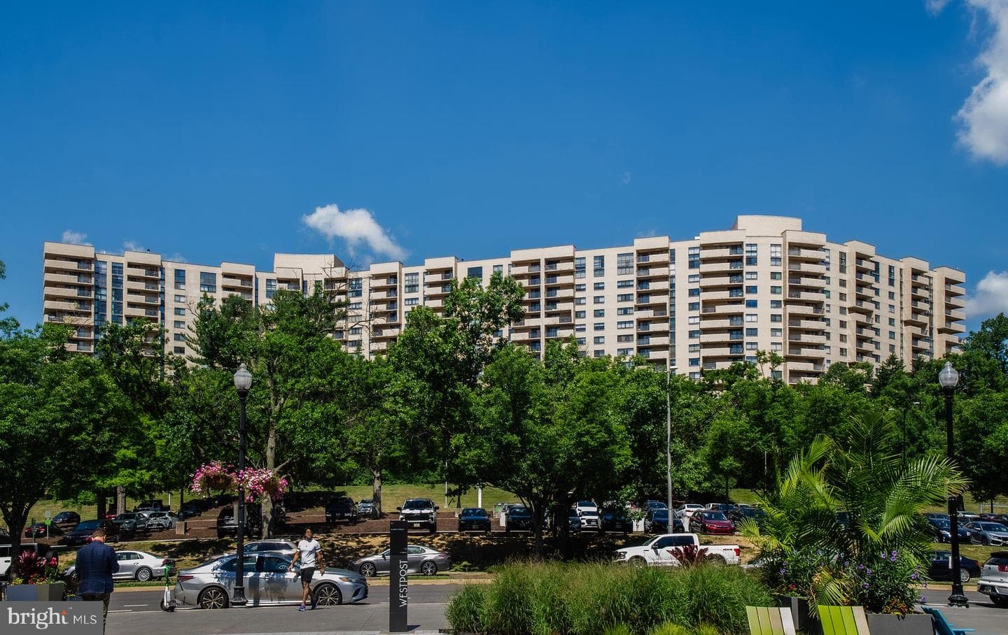 1101 S Arlington Ridge Road #1109, Arlington