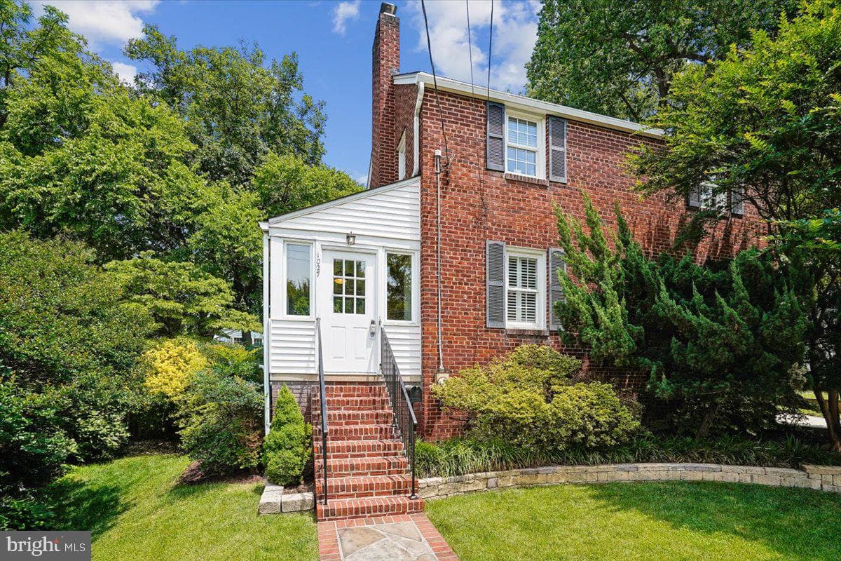1027 N McKinley Road