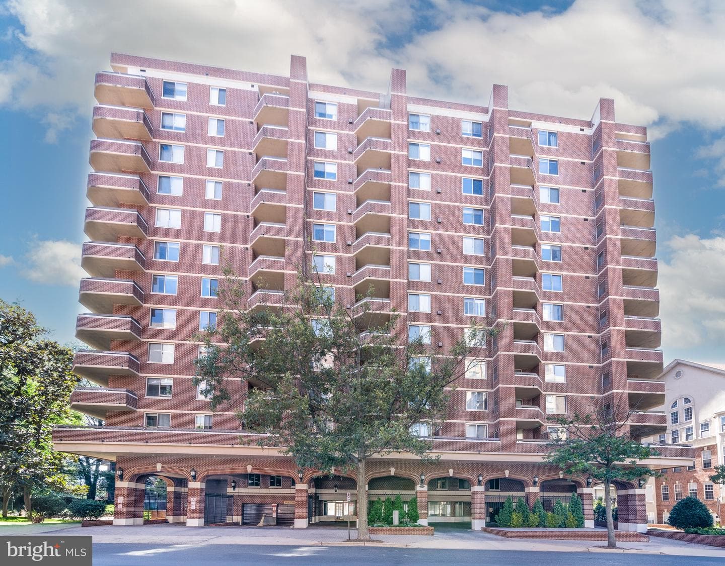 1276 N Wayne Street #908