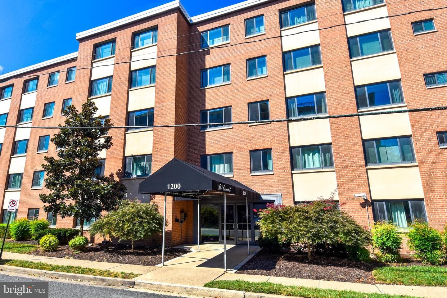 1200 S Arlington Ridge Road #704, Arlington