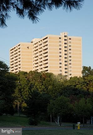6101 Edsall Road #712 photo 1