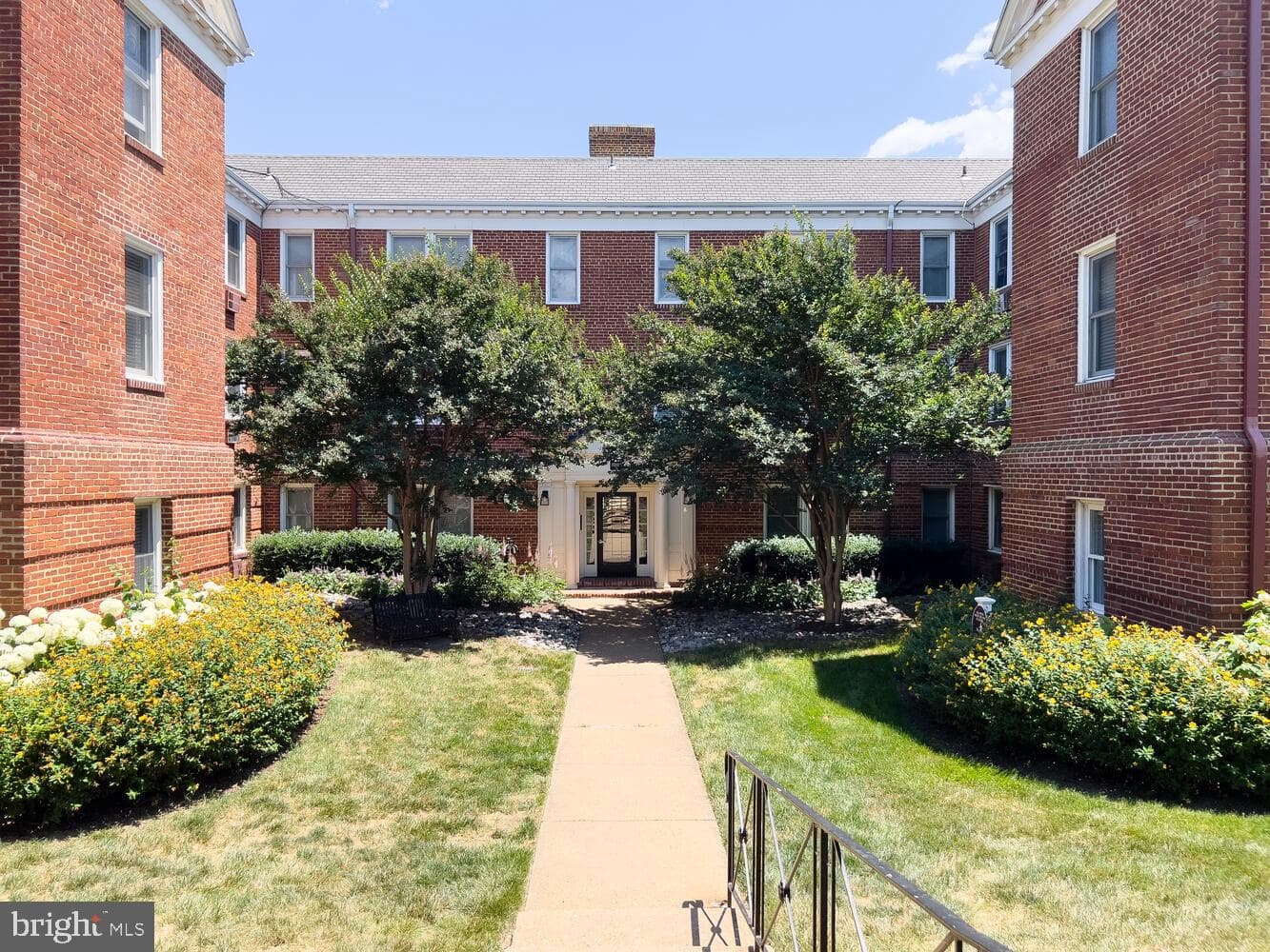 922 S Washington Street #203 photo 1