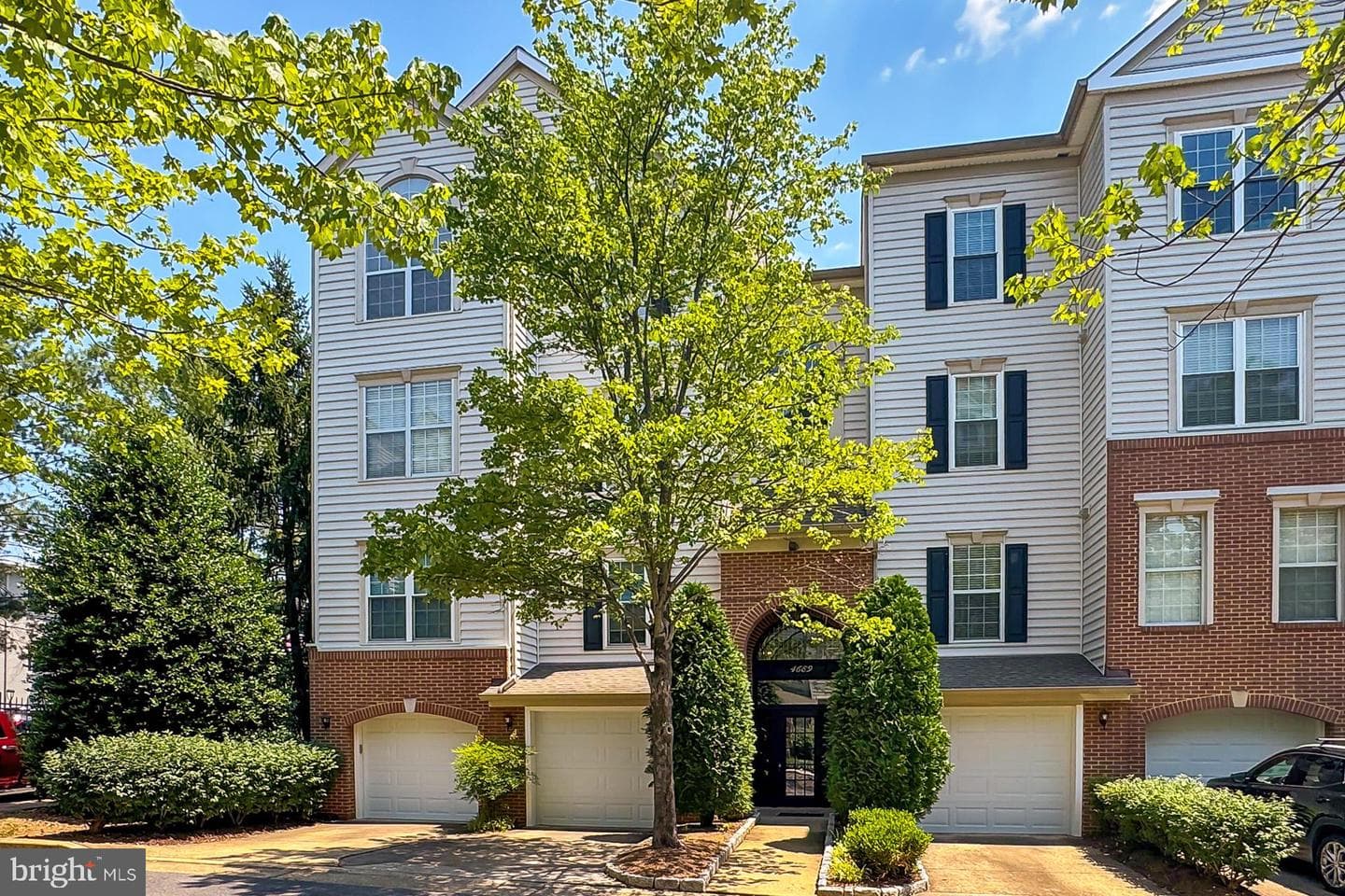 4689 Lawton Way #301 photo 1